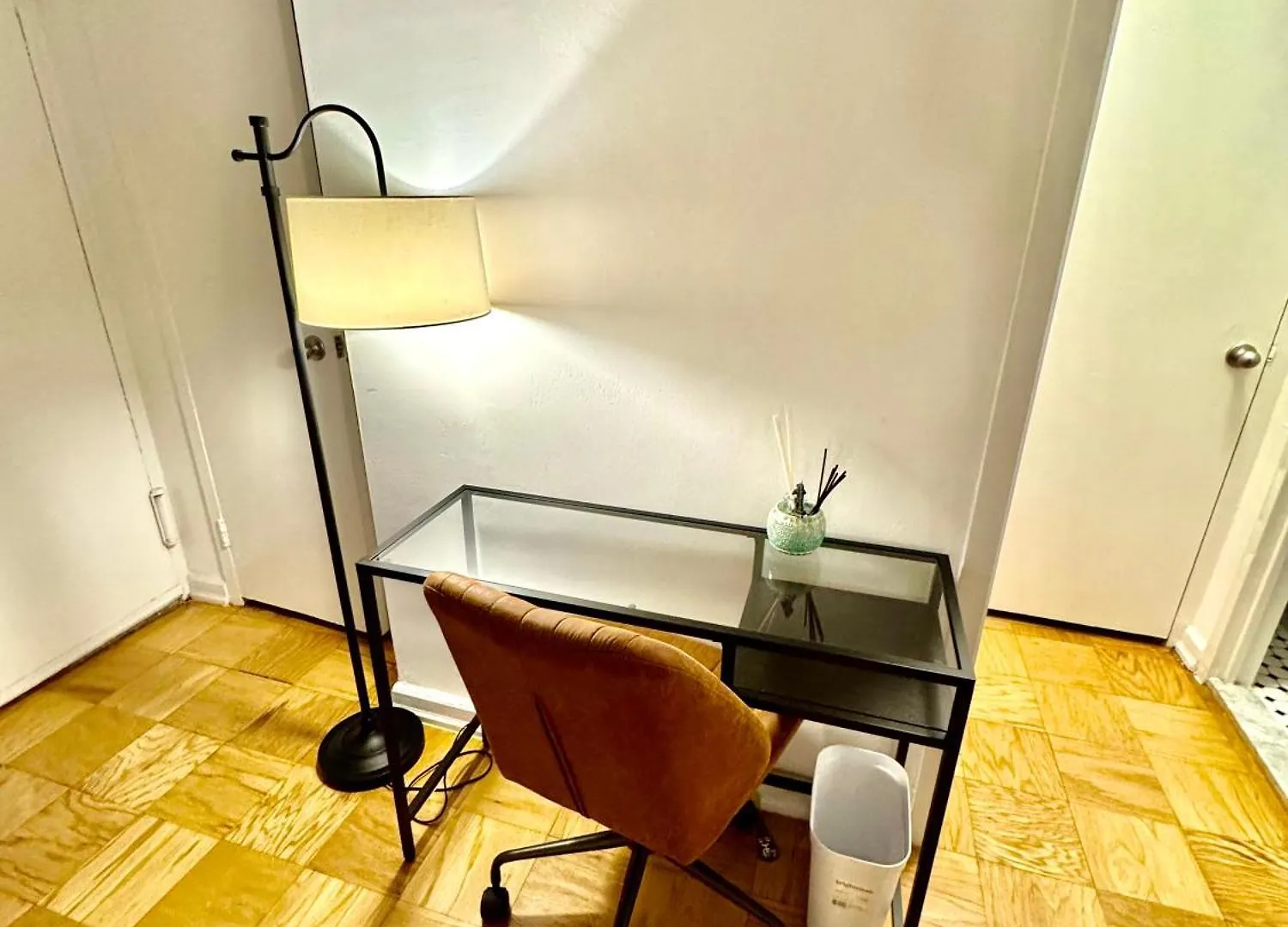 Midtown Park Ave Charming Chrysler View Corner Studio New York Apartment