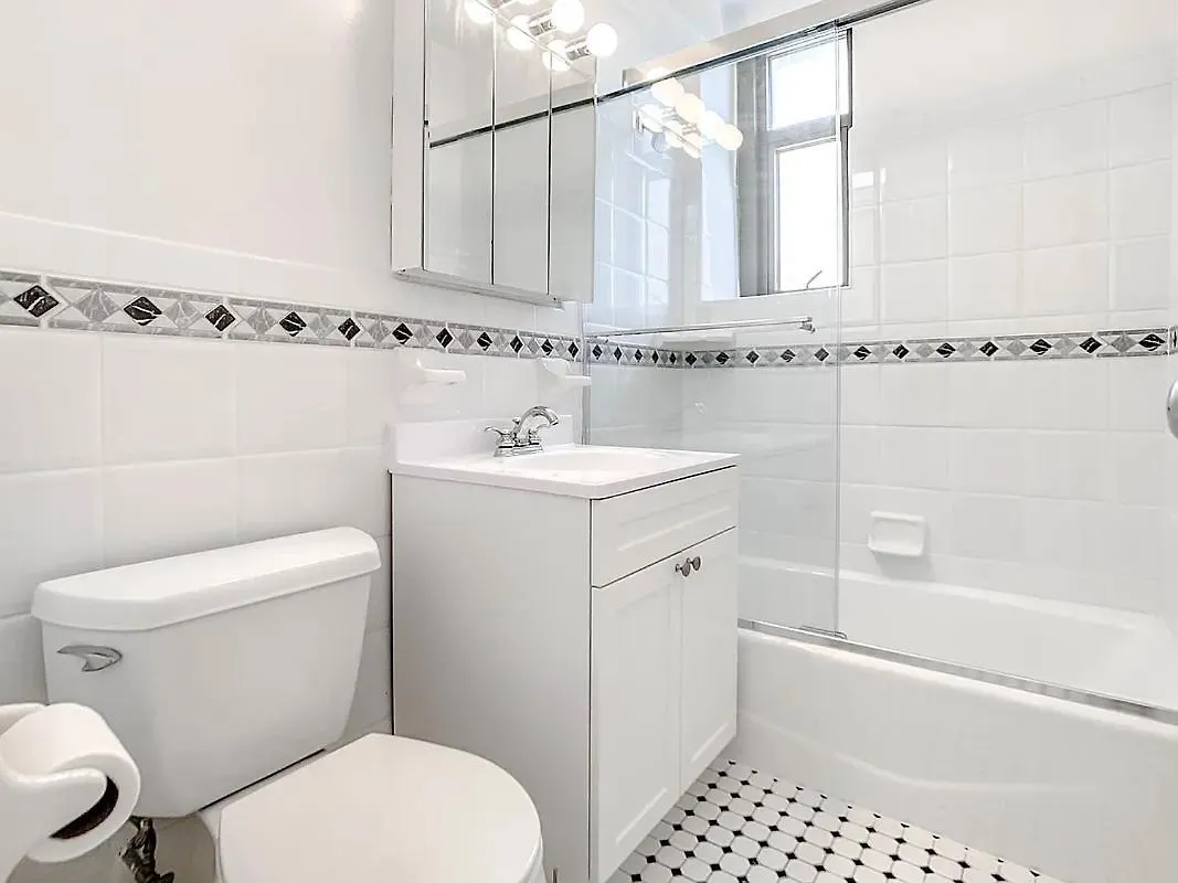 Apartment Midtown Park Ave Charming Chrysler View Corner Studio New York